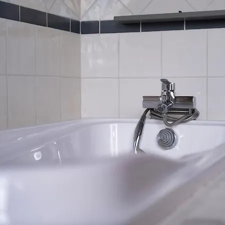 Le Loft Triplex 200m2 Avec Billard Au Centre-ville * Эперне