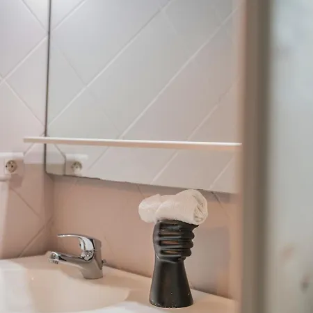 Le Loft Triplex 200m2 Avec Billard Au Centre-ville Holiday home *