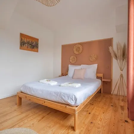 Le Loft Triplex 200m2 Avec Billard Au Centre-ville Дом отдыха *