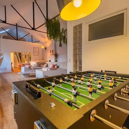 Дом отдыха Le Loft Triplex 200m2 Avec Billard Au Centre-ville Эперне
