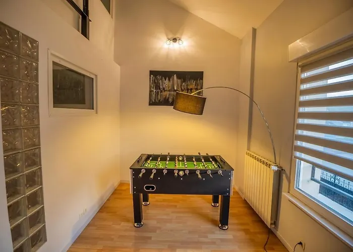 Le Loft Triplex 200m2 Avec Billard Au Centre-ville Σπίτι διακοπών