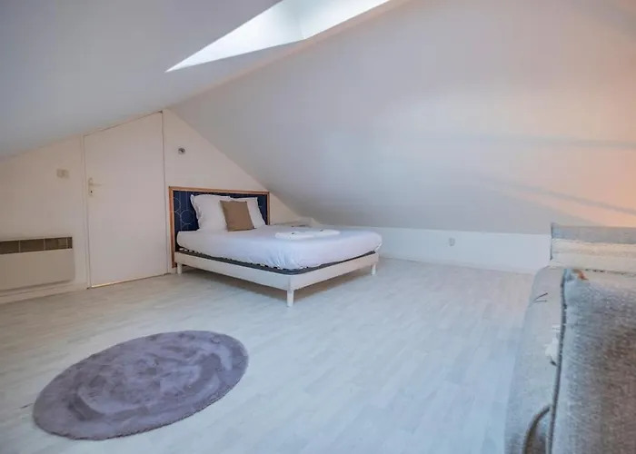 Le Loft Triplex 200m2 Avec Billard Au Centre-ville *