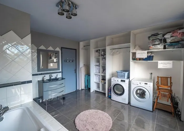 Le Loft Triplex 200m2 Avec Billard Au Centre-ville