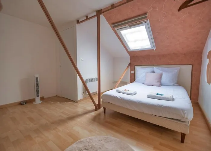 Le Loft Triplex 200m2 Avec Billard Au Centre-ville Σπίτι διακοπών