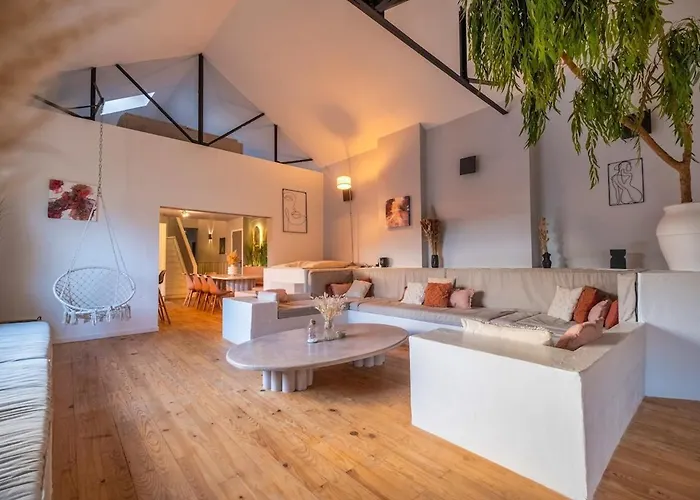 Le Loft Triplex 200m2 Avec Billard Au Centre-ville Σπίτι διακοπών